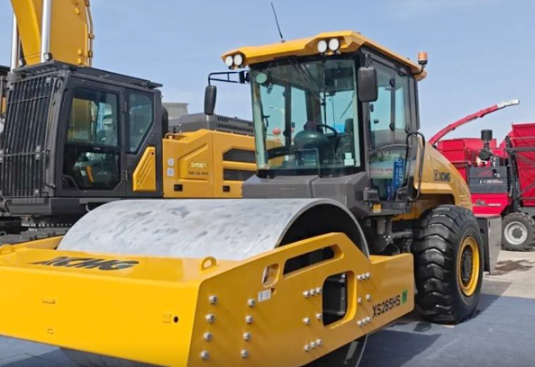 XGMA road construction equipment manufacturer