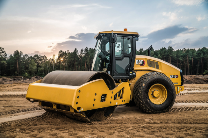 Caterpillar road construction equipment manufacturer