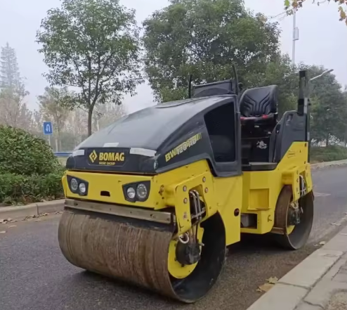compactor road roller