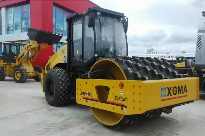 XGMA Road Roller