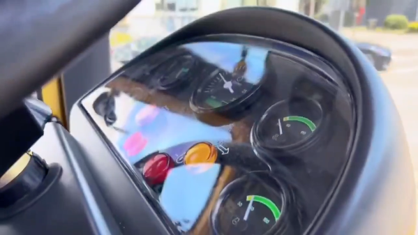 Single drum vibrating roller dashboard