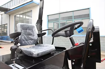 Mini Road Roller Driving Position