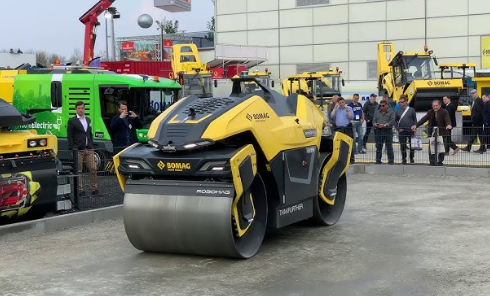 BOMAG road roller