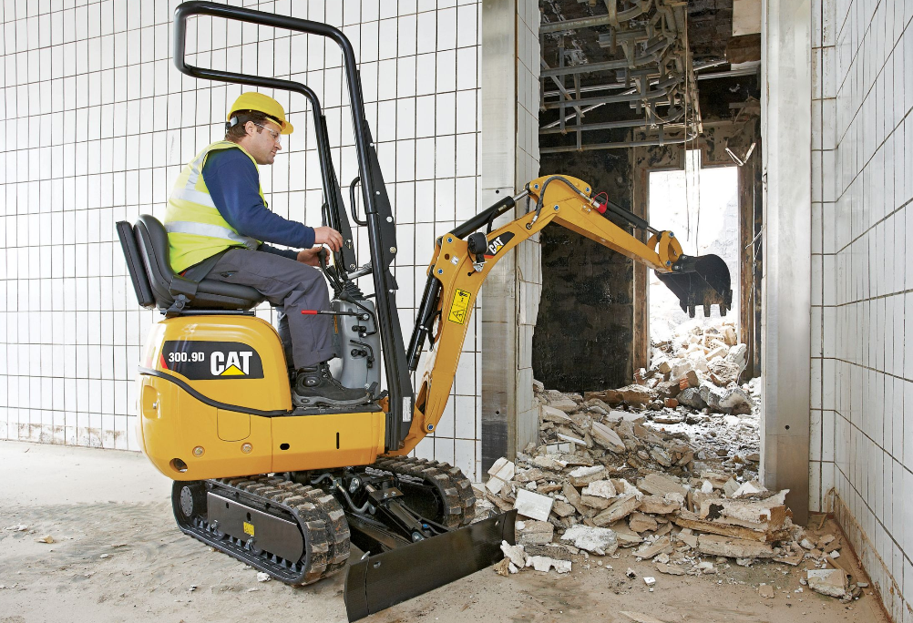 0.935 Ton Caterpillar Mini Excavator 300.9D