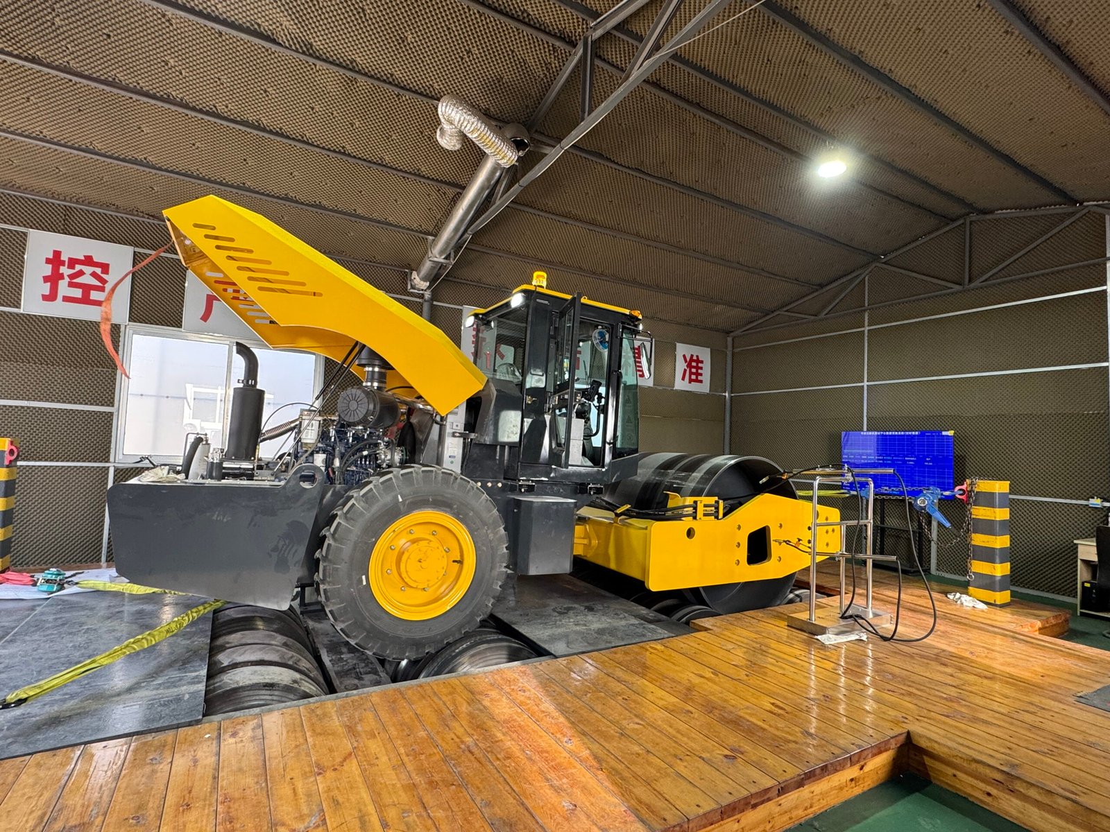 Qhmach construction equipment manufacturer Factory testing of road rollers